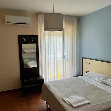 Hotel Pensione Bologna-2