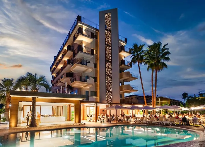 Almaluna Hotel & Resort Alba Adriatica